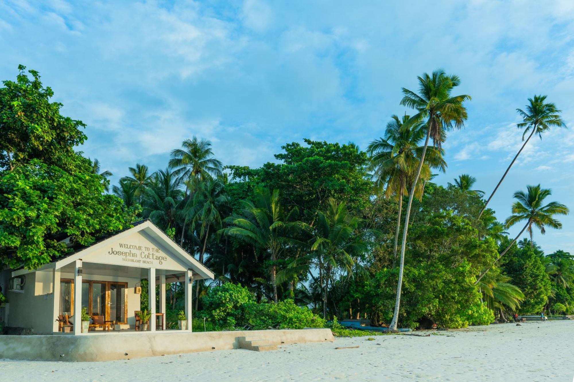 Josepha Cottage Ngurbloat Ngoại thất bức ảnh
